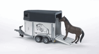 02028 Horse trailer including 1 horse